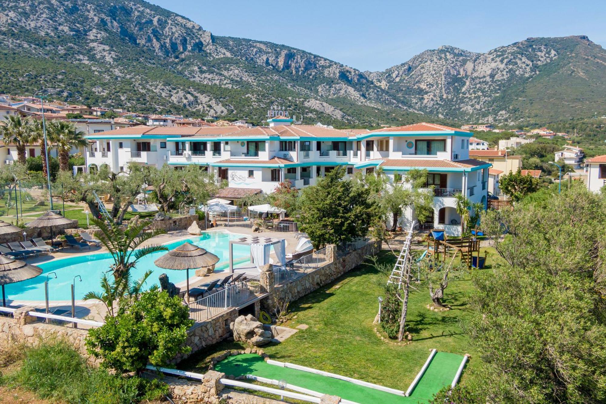 I Ginepri Hotel Cala Gonone Exterior foto